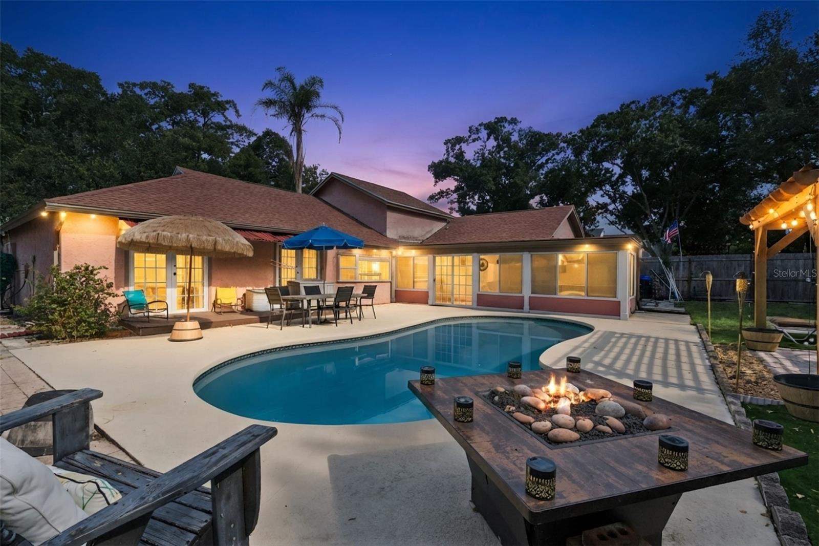 SHADOW BAY SPGS - Residential
