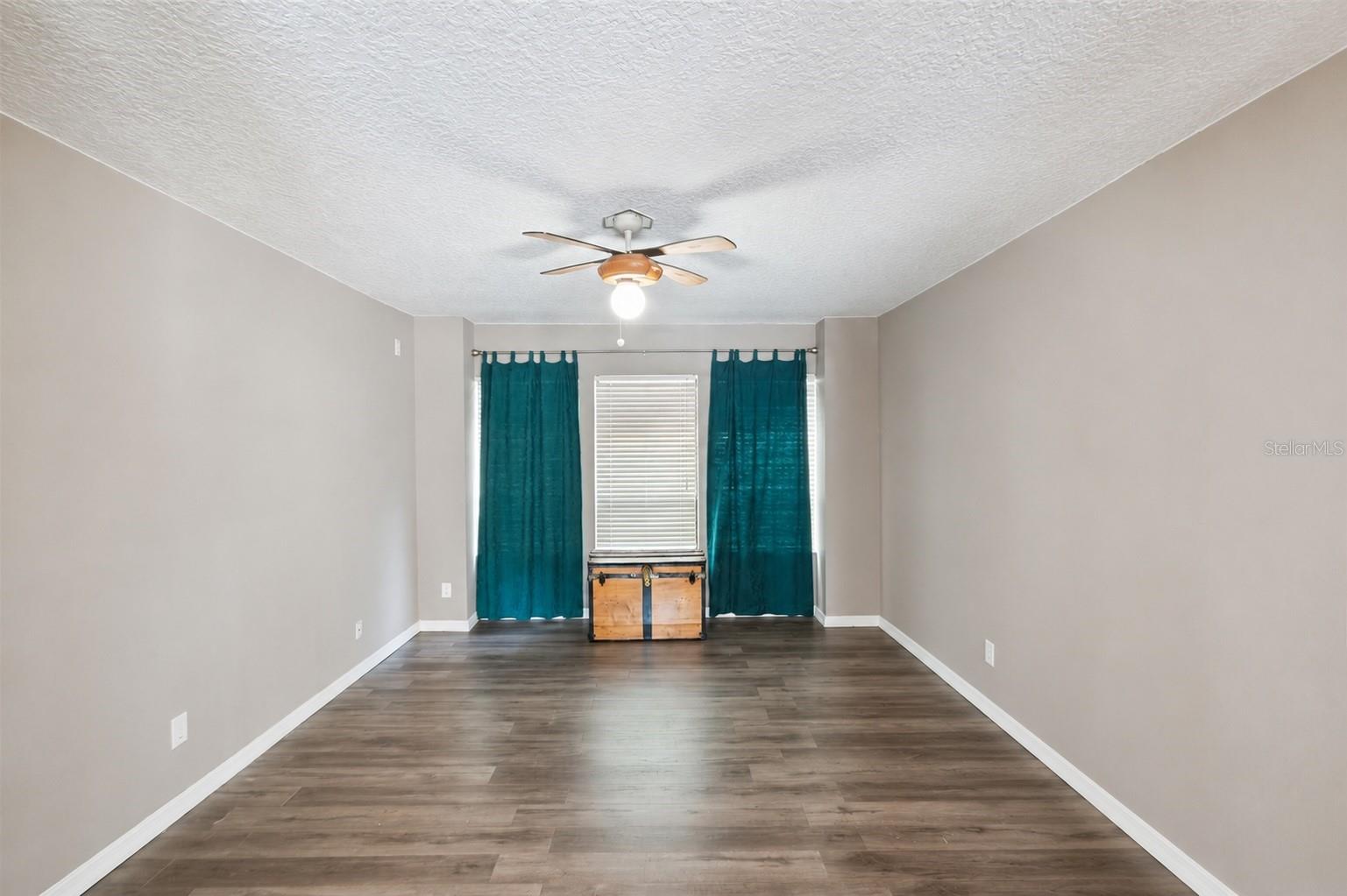 SHADOW BAY SPGS - Residential