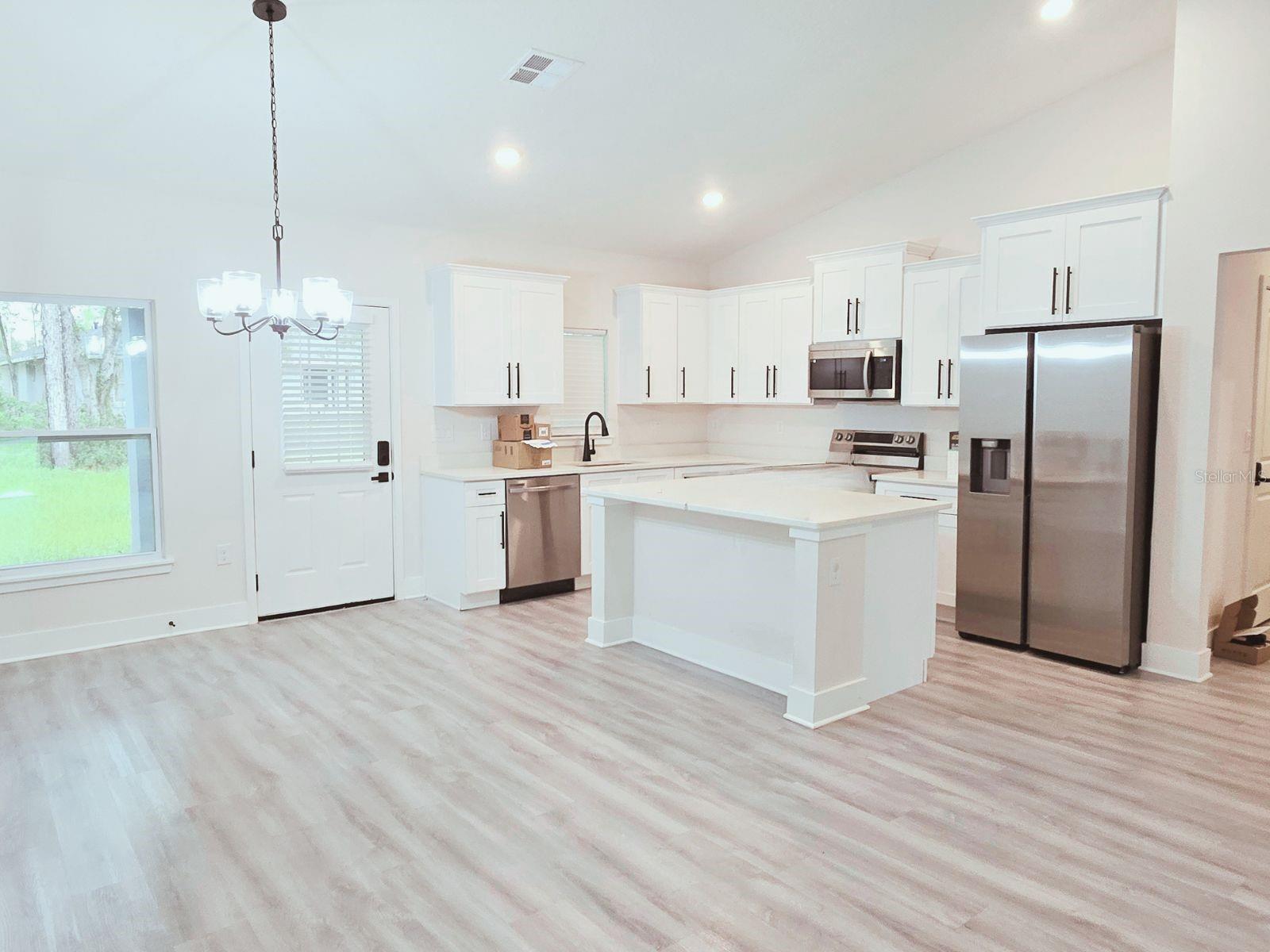 MARION OAKS UN 10 - Residential Lease