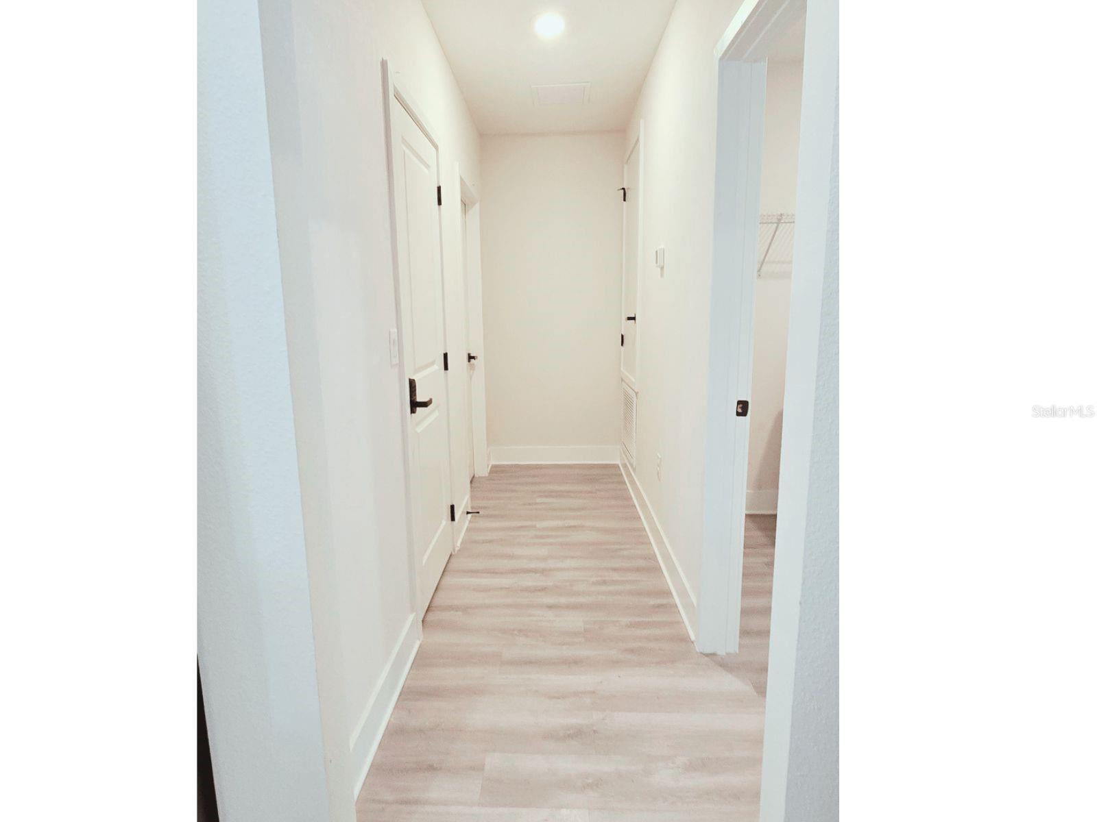 MARION OAKS UN 10 - Residential Lease