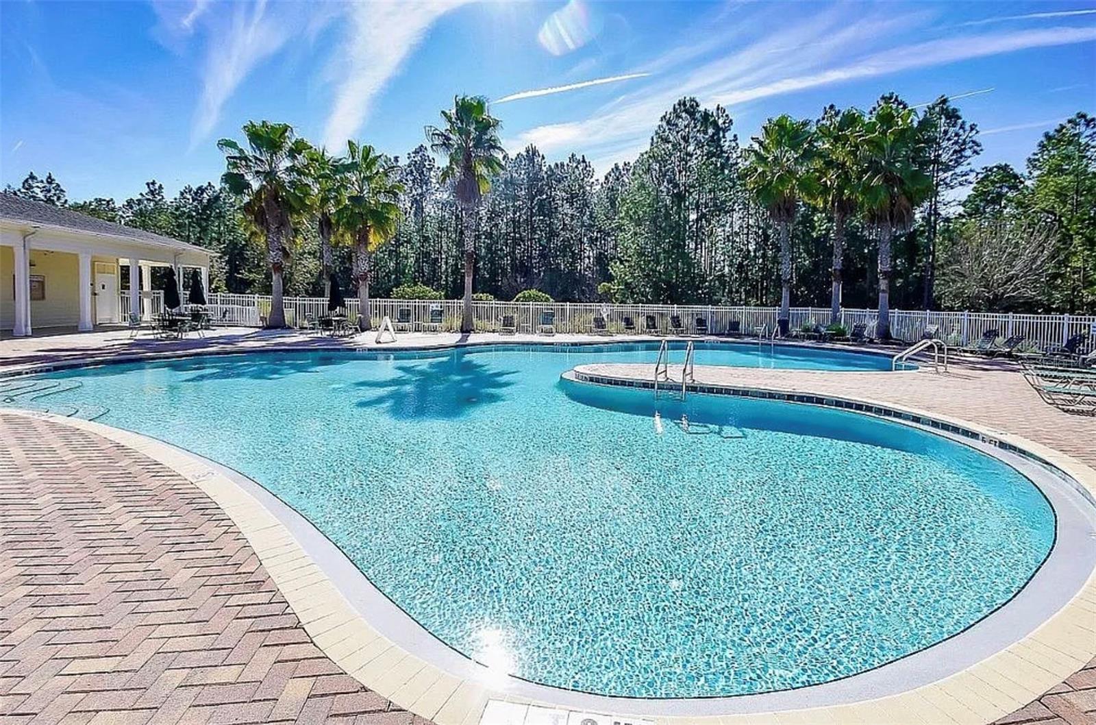VILLAS AT HERITAGE PARK - Residential