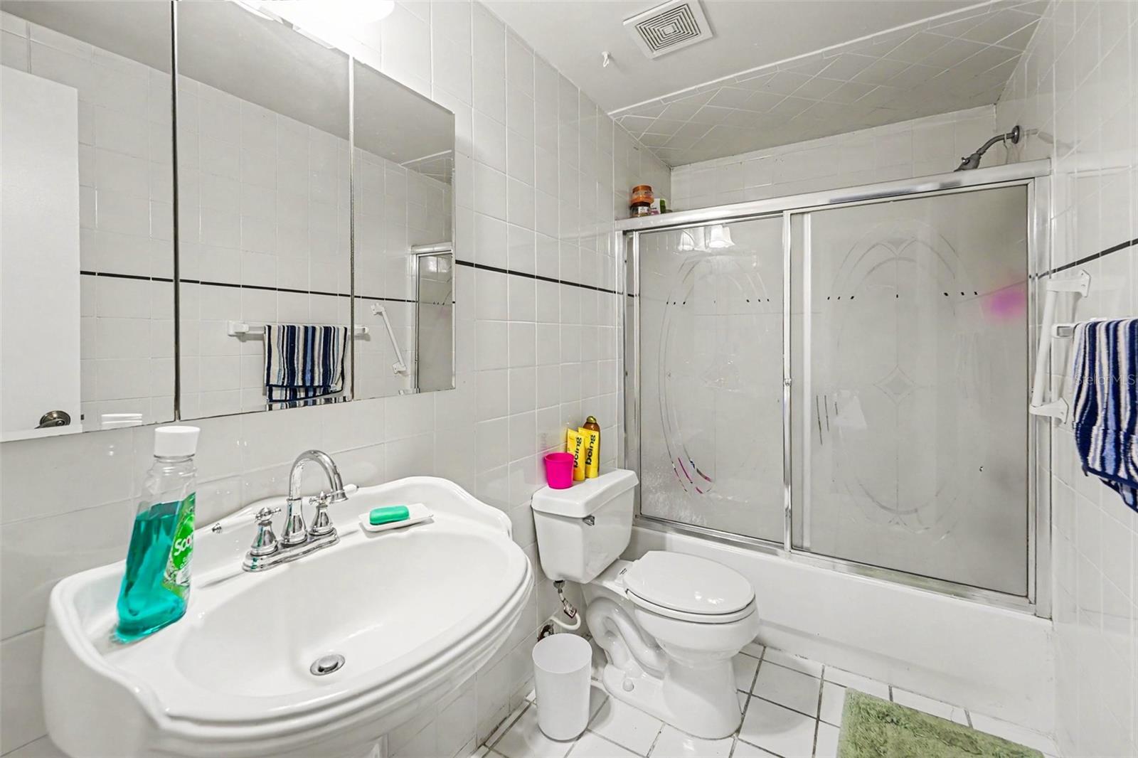 TWELVE OAKS VILLAGE UNIT 3 - Residential