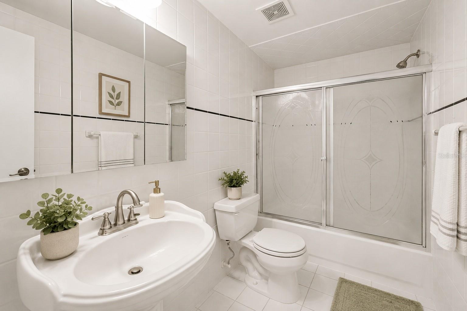 TWELVE OAKS VILLAGE UNIT 3 - Residential