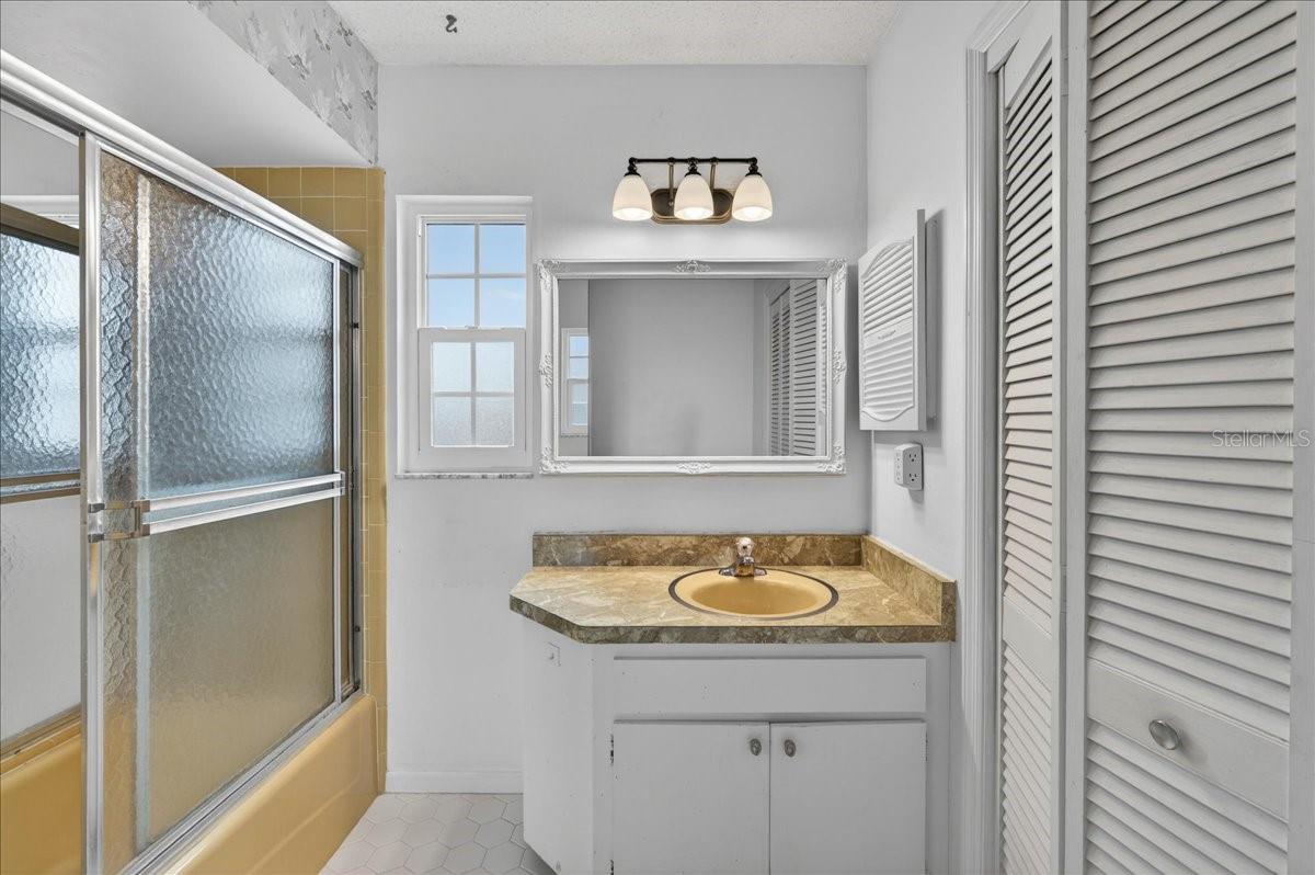SHAWS POINT FIRST ADD - Residential