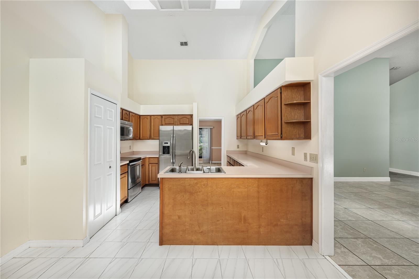 WILLOW RUN - Residential