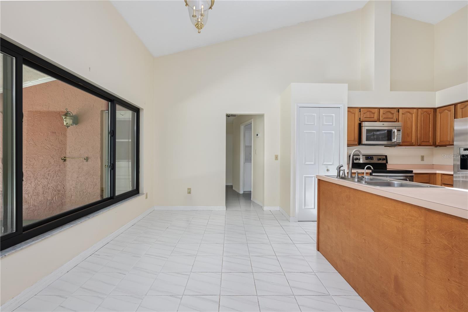 WILLOW RUN - Residential