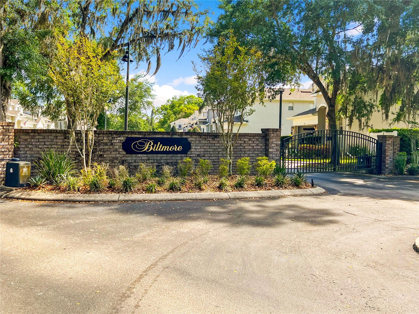 BILTMORE TOWNHOMES - Residential Lease