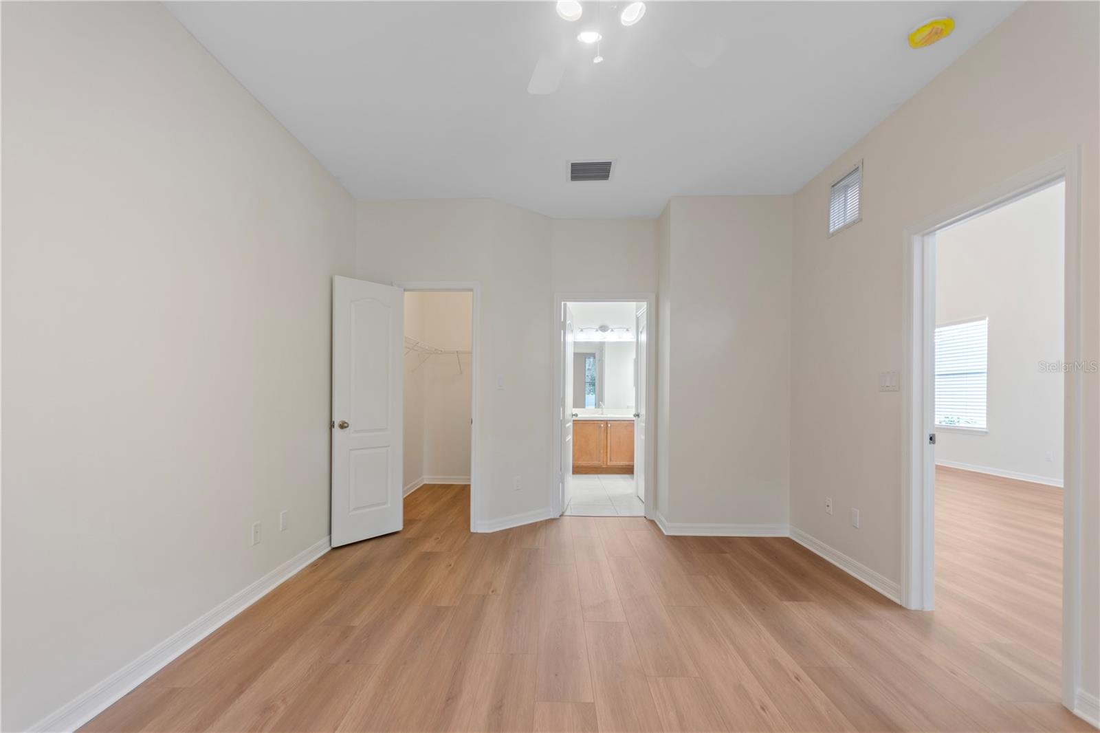 BILTMORE TOWNHOMES - Residential Lease