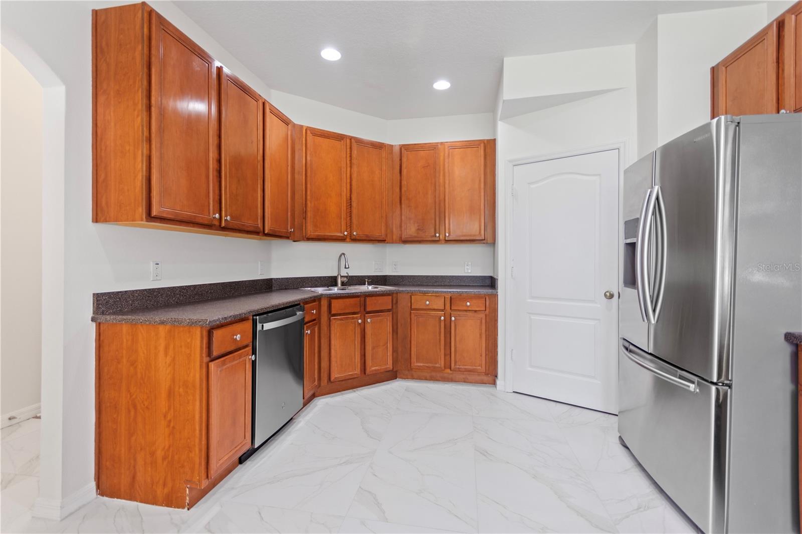 BILTMORE TOWNHOMES - Residential Lease