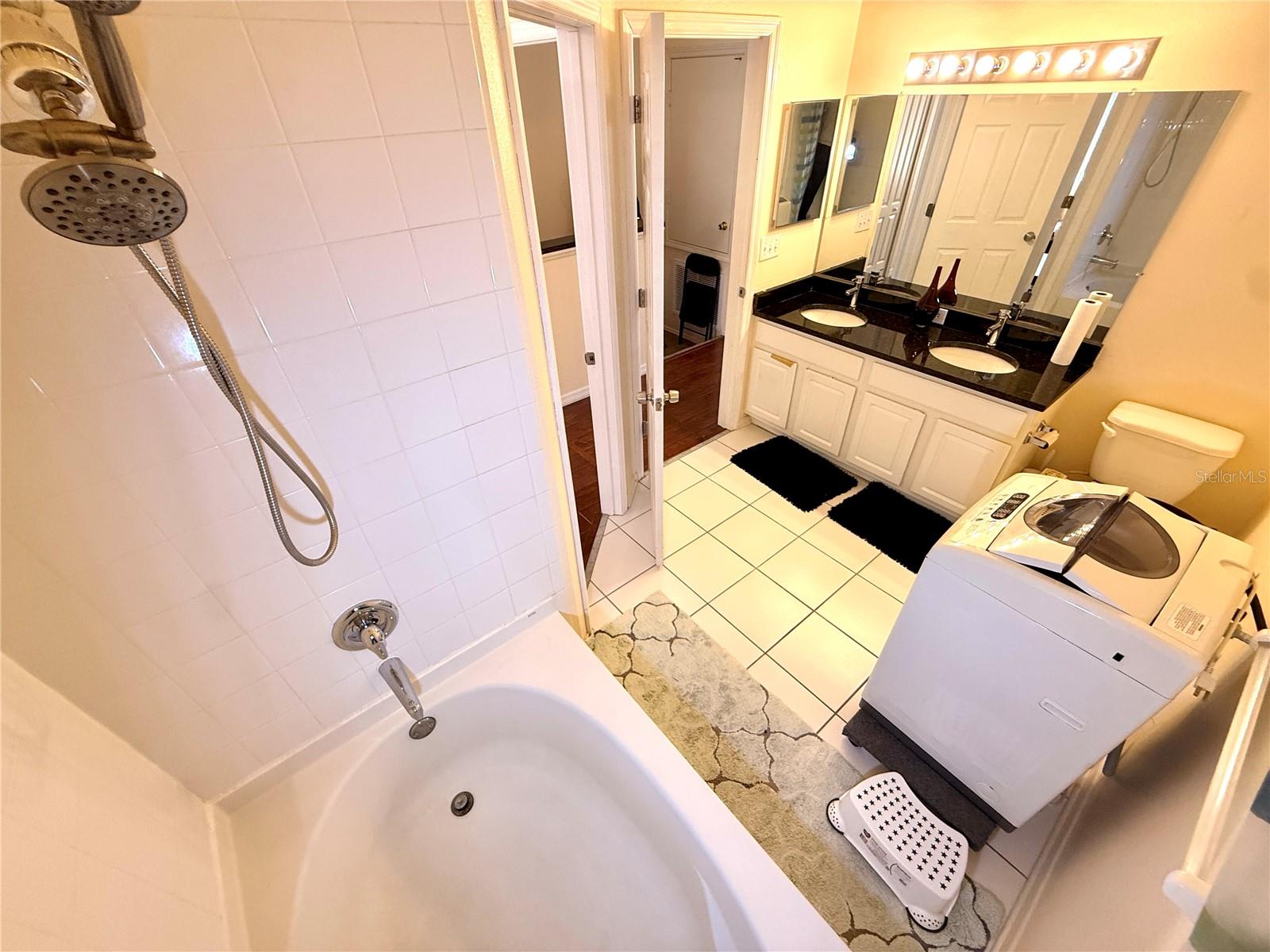 MEADOW POINTE PRCL 16 UNIT 02B - Residential Lease