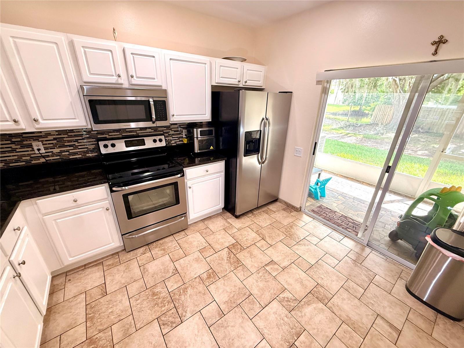 MEADOW POINTE PRCL 16 UNIT 02B - Residential Lease