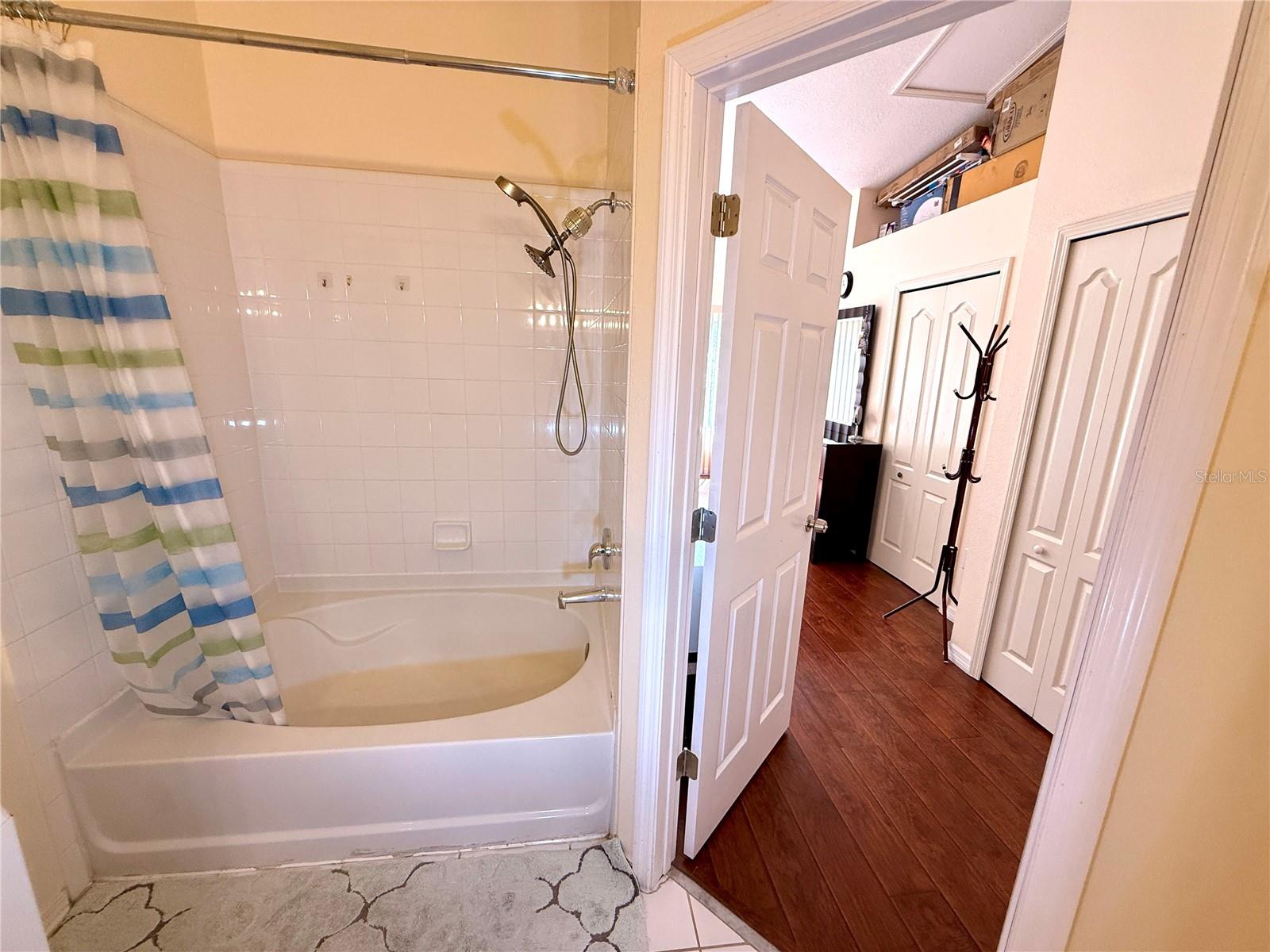 MEADOW POINTE PRCL 16 UNIT 02B - Residential Lease
