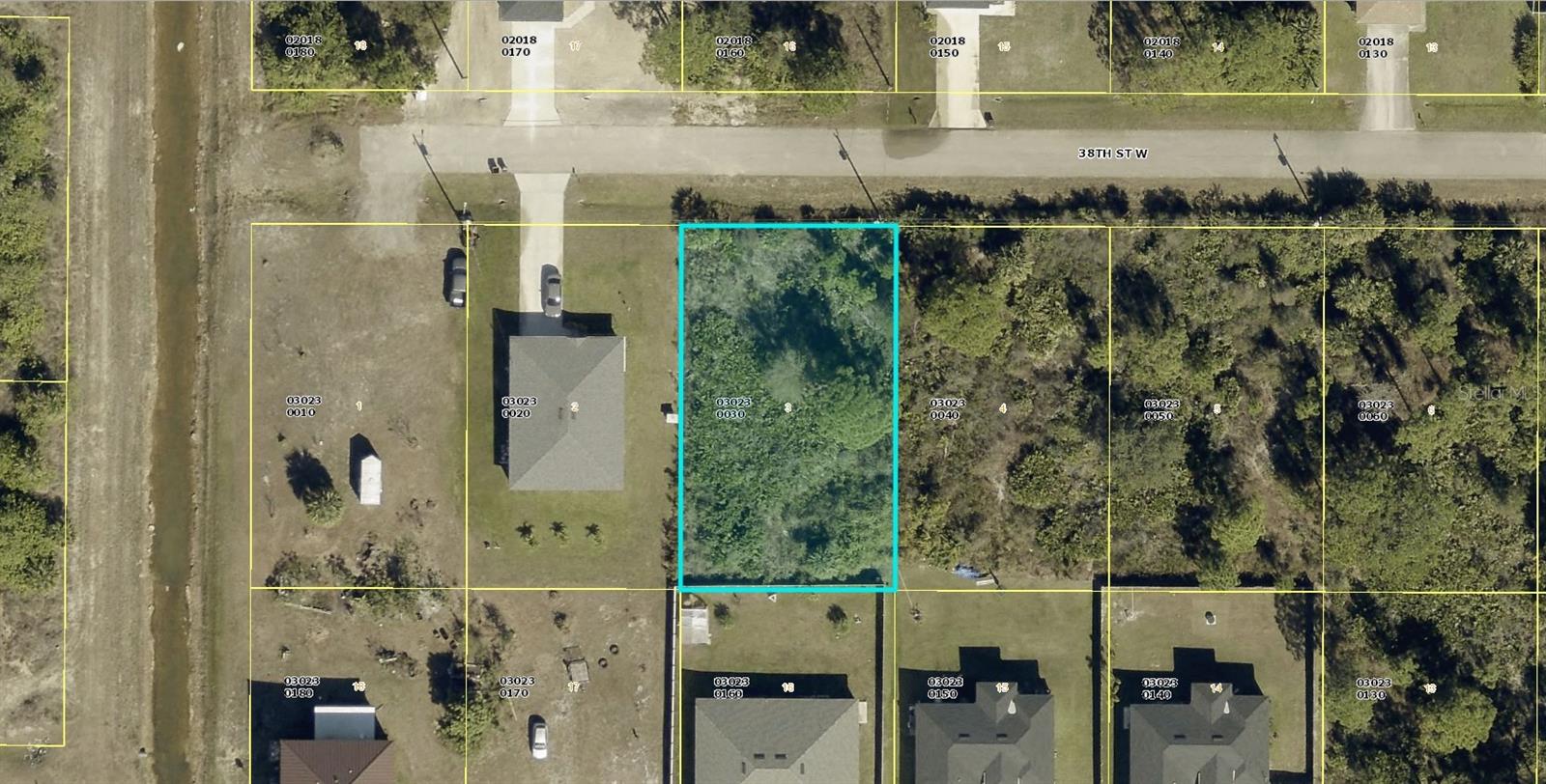 LEHIGH ACRES - Land