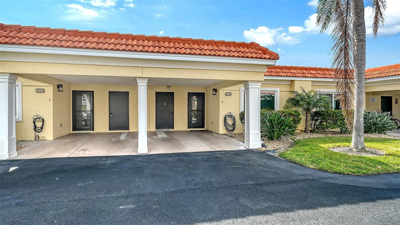 WINDWARD BAY AMD - Residential
