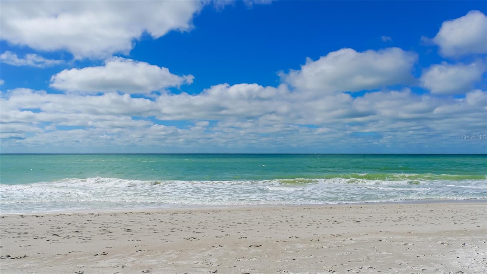 WINDWARD BAY AMD - Residential