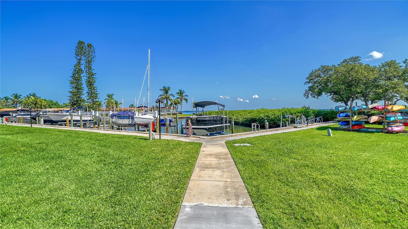 WINDWARD BAY AMD - Residential