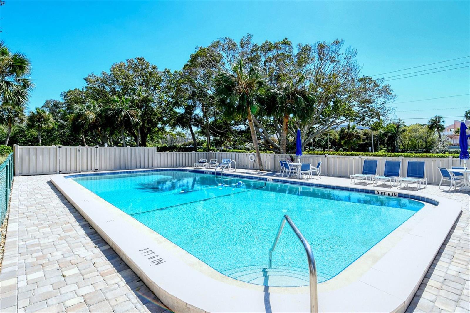 WINDWARD BAY AMD - Residential