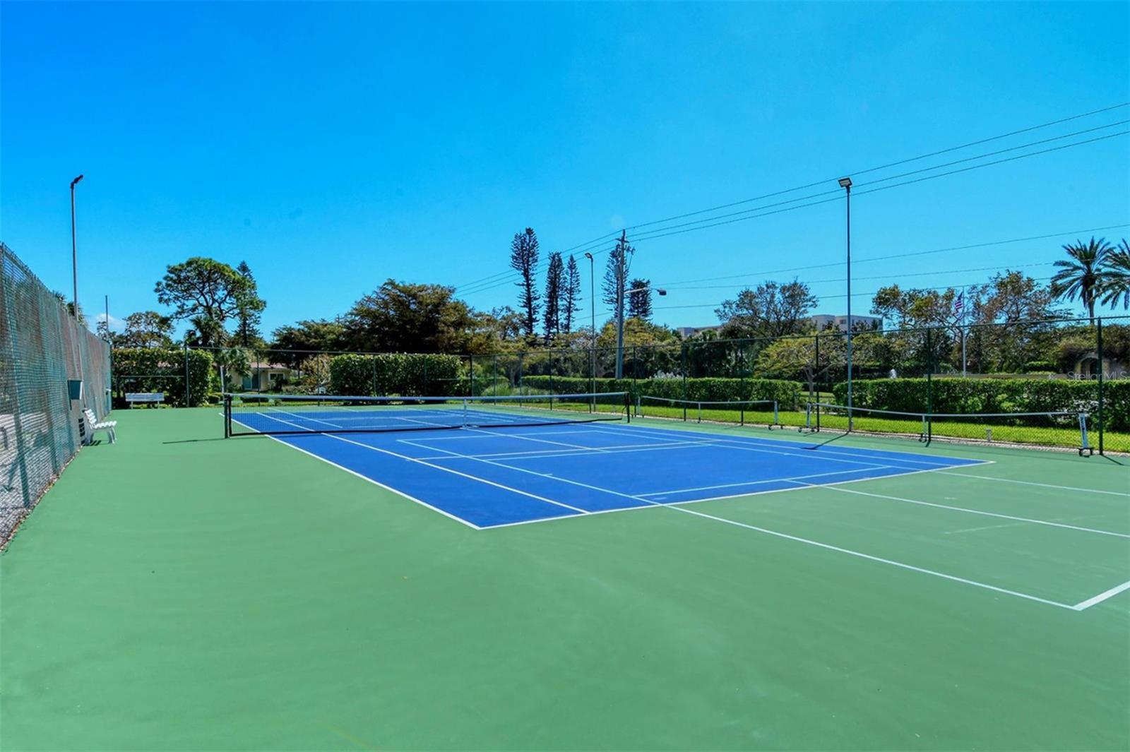 WINDWARD BAY AMD - Residential