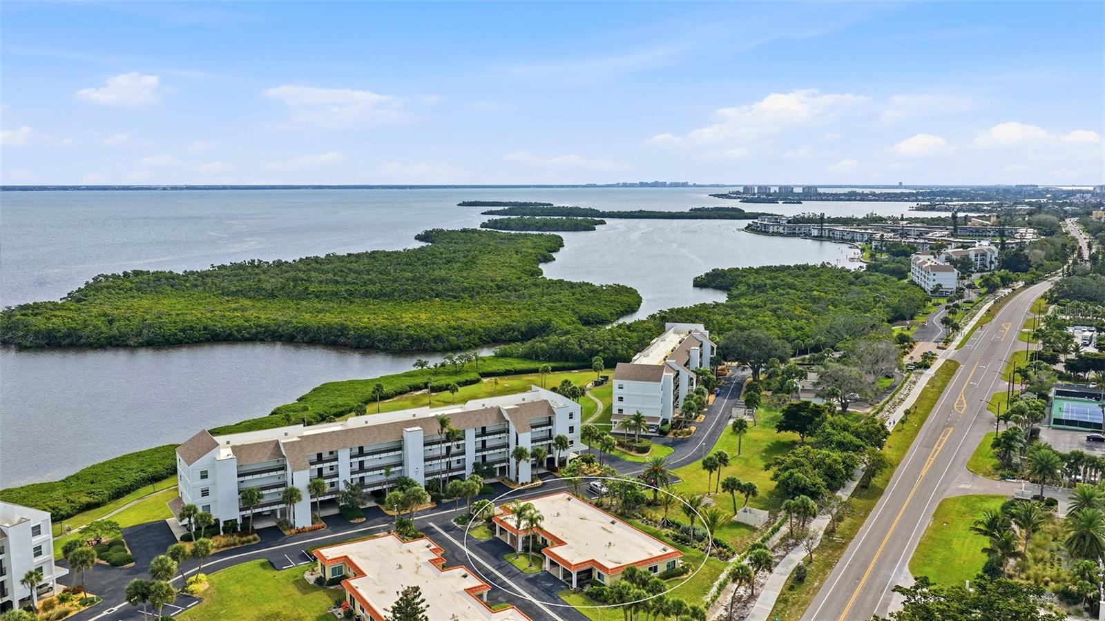 WINDWARD BAY AMD - Residential