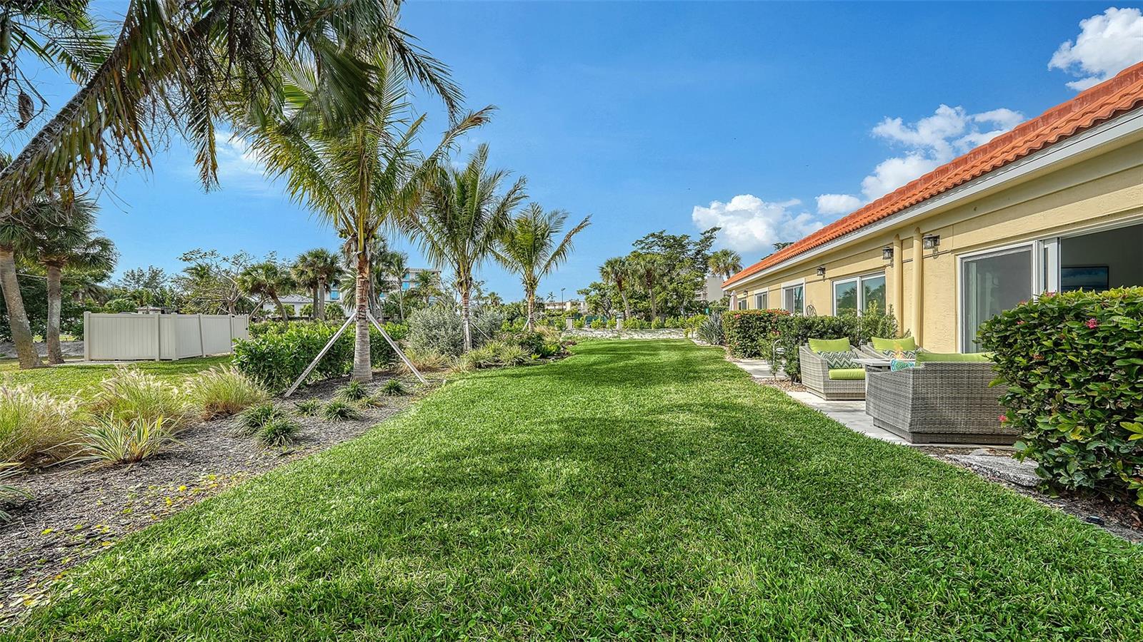 WINDWARD BAY AMD - Residential