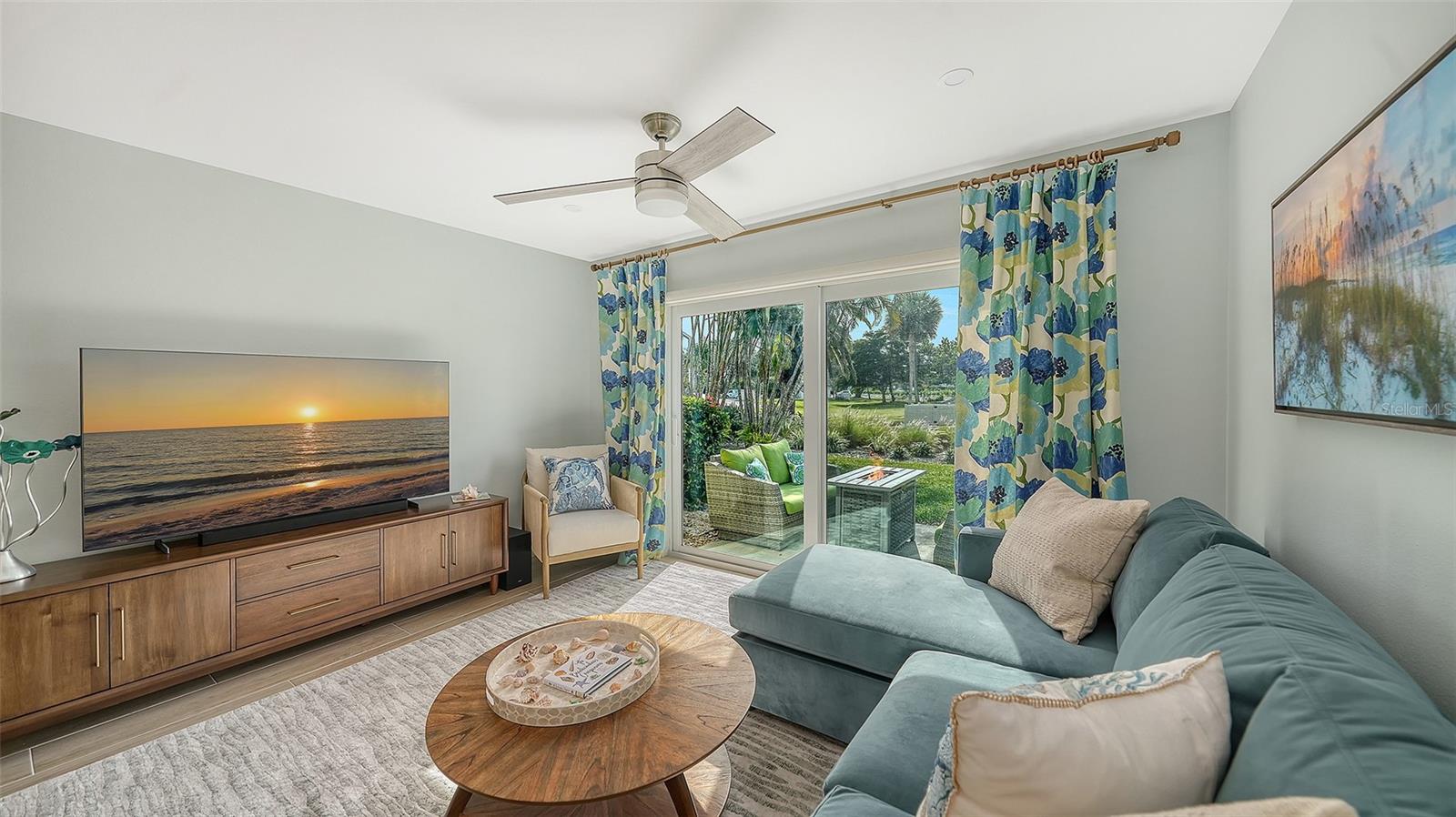 WINDWARD BAY AMD - Residential