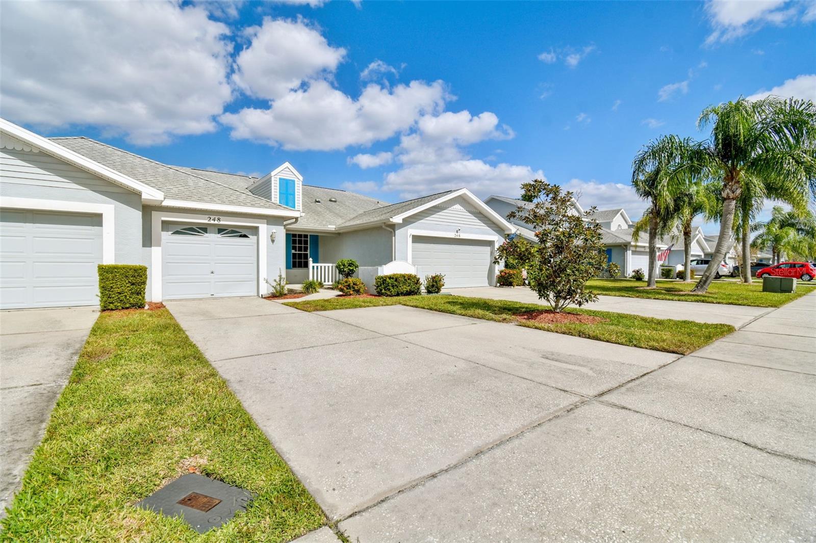 SUN KETCH TWNHMS AT CYPRESS LAKES - Residential