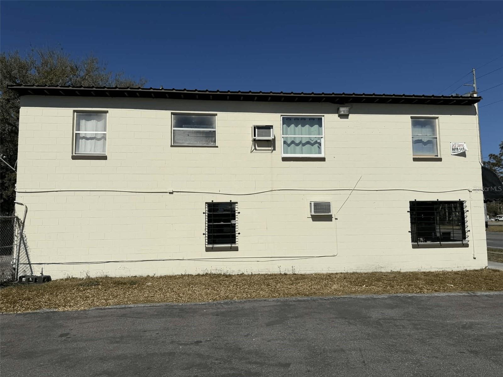 ANNANDALE PARK - Commercial Sale