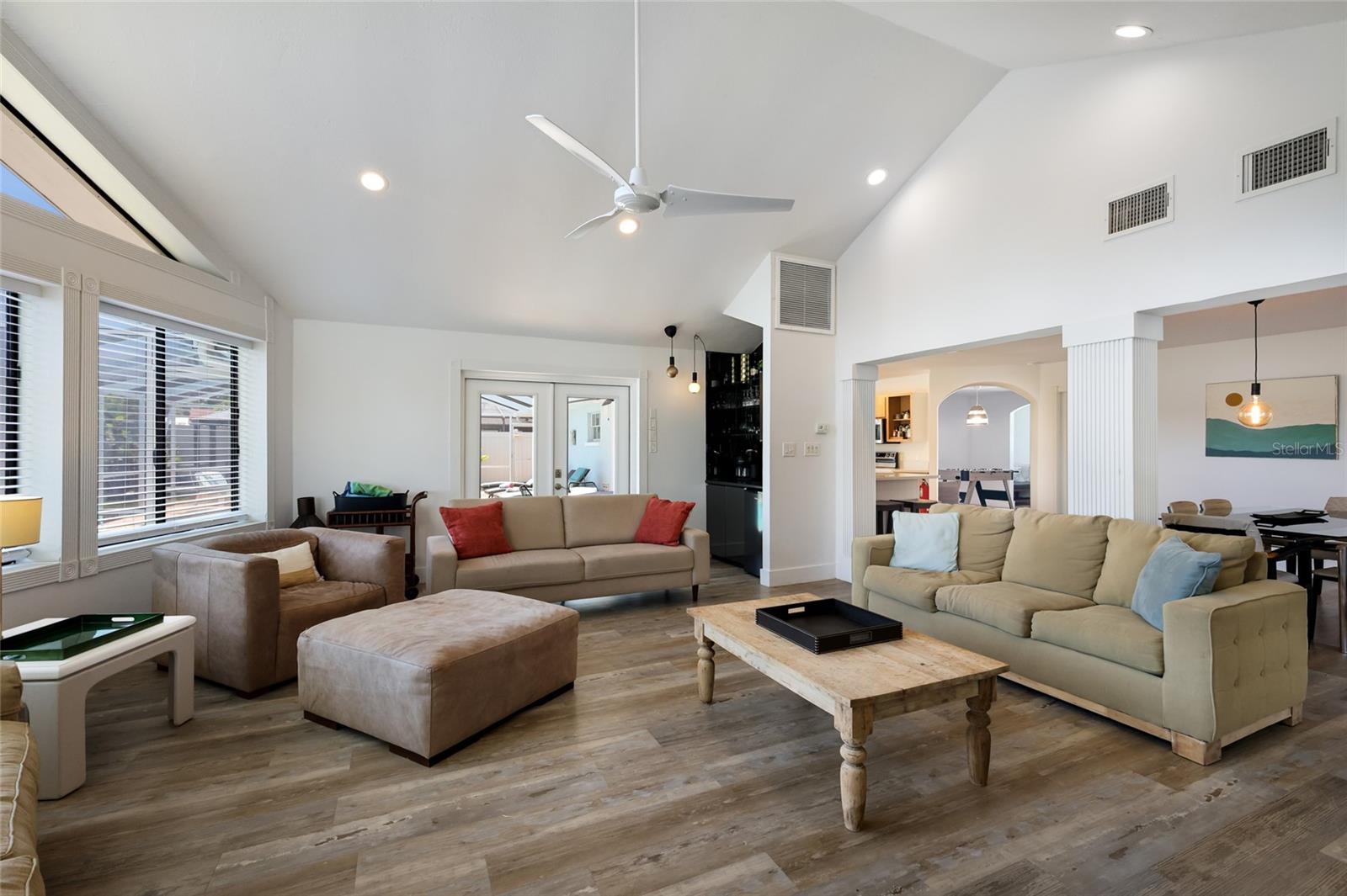 HARBOR WOODS - Residential