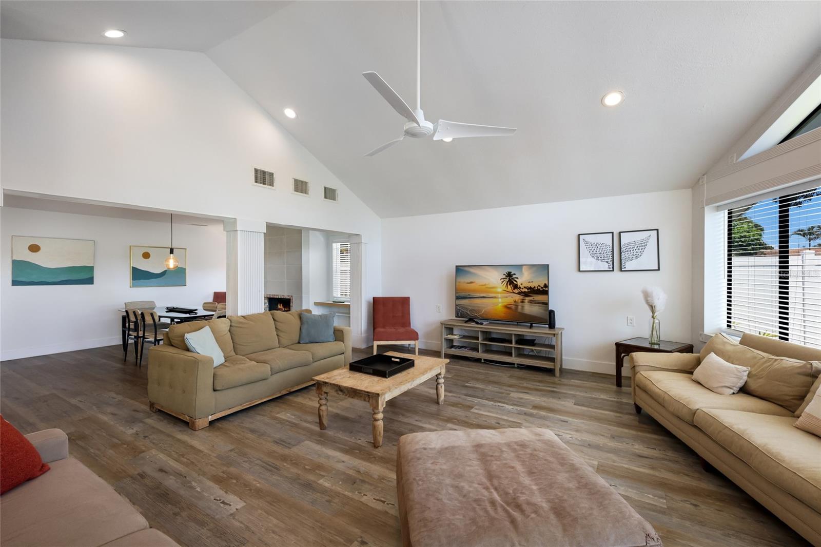 HARBOR WOODS - Residential