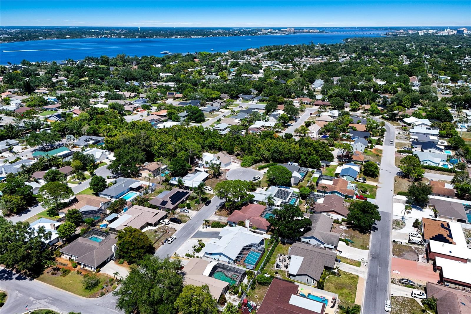 HARBOR WOODS - Residential