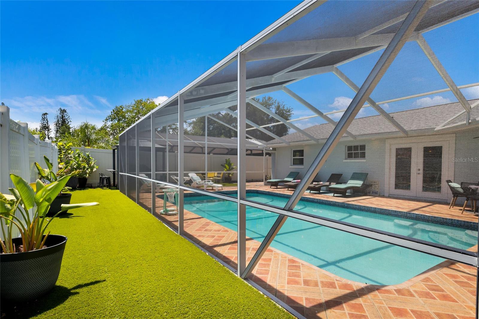 HARBOR WOODS - Residential