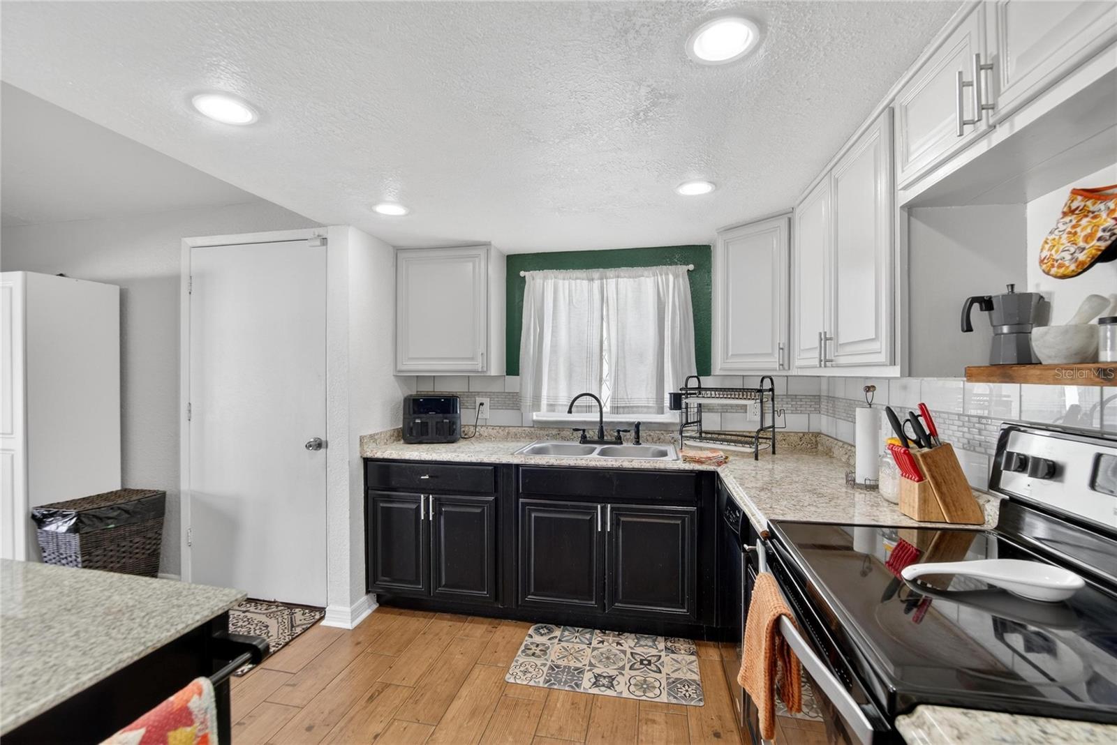 MATHEWS ADD TO SEFFNER - Residential