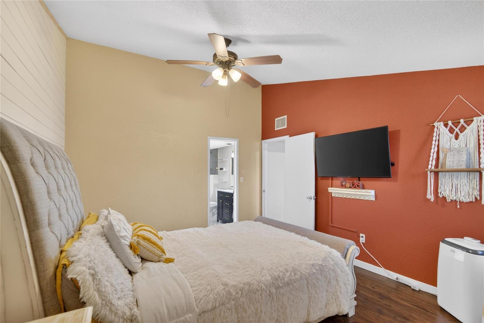 MATHEWS ADD TO SEFFNER - Residential