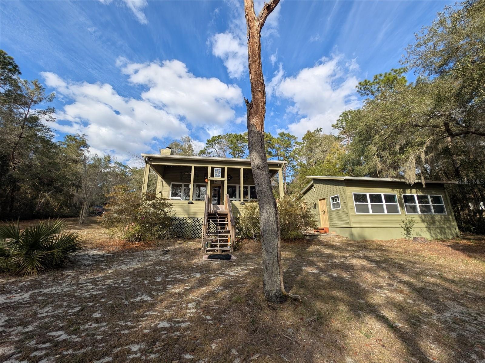 GOVT LEASE LT ROUND LAKE - Residential