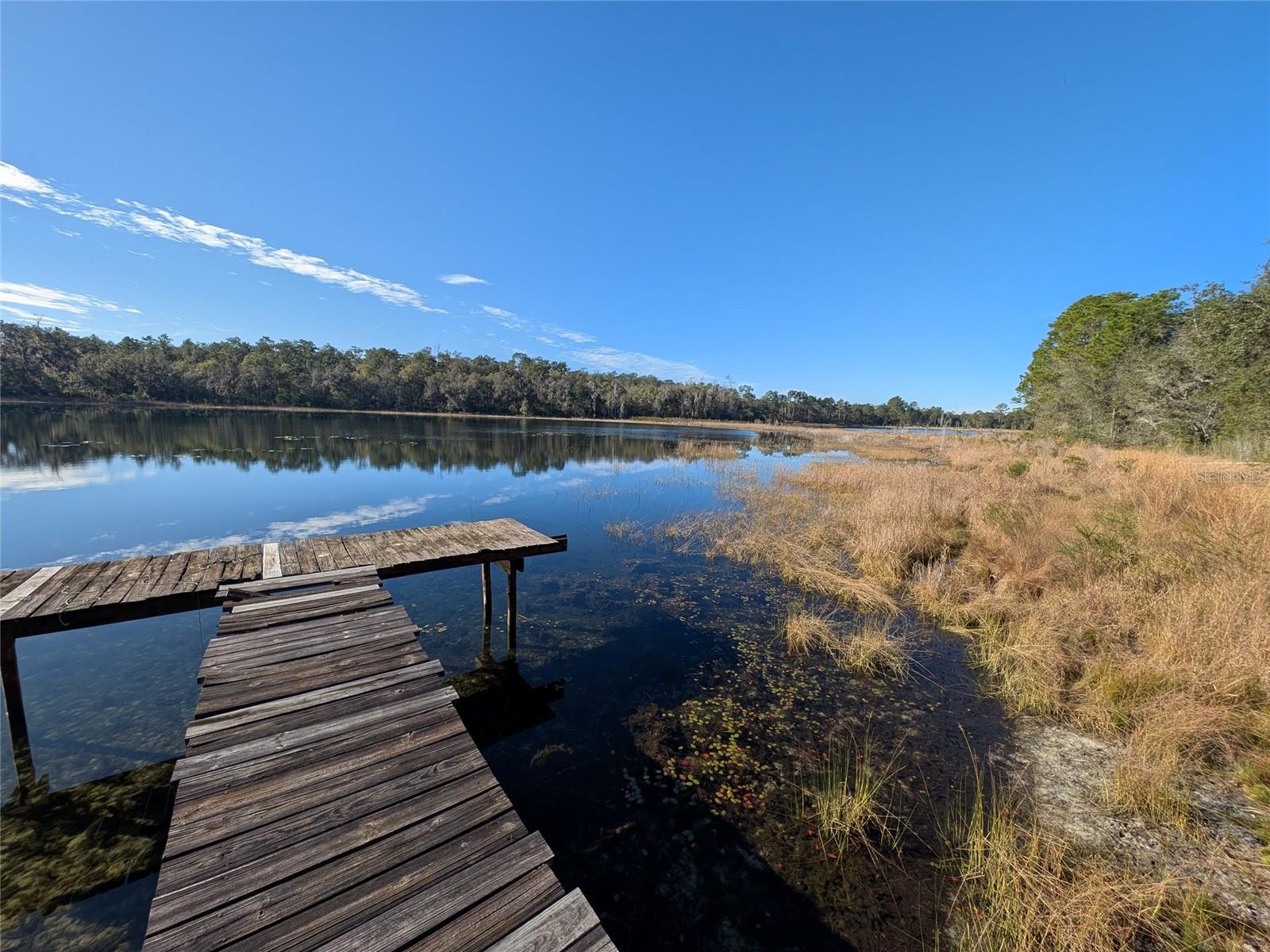 GOVT LEASE LT ROUND LAKE - Residential
