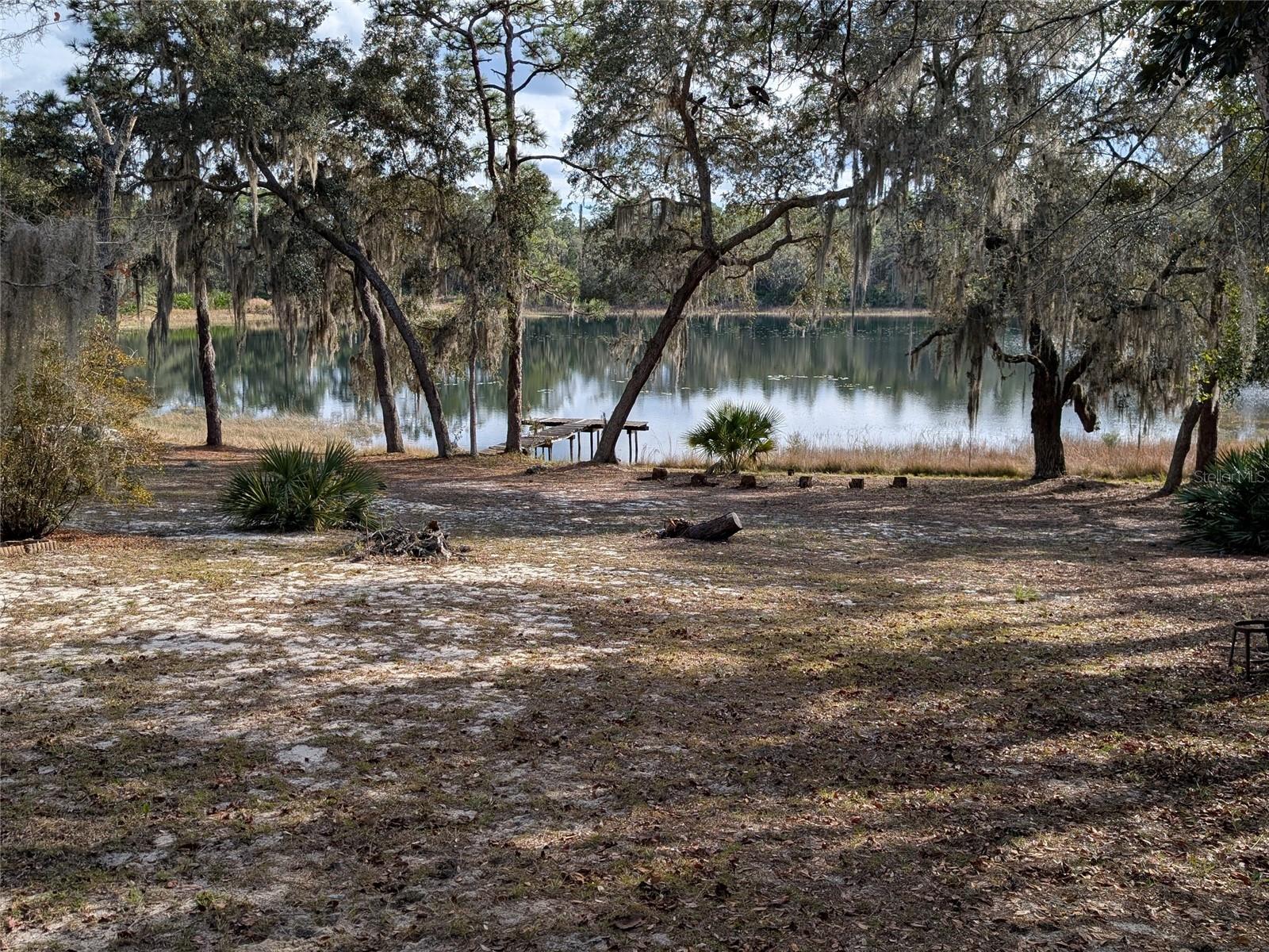 GOVT LEASE LT ROUND LAKE - Residential