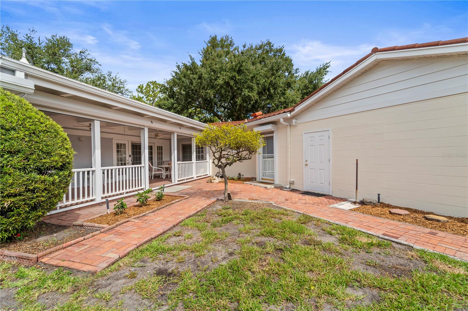 EAGLE CREST - Residential