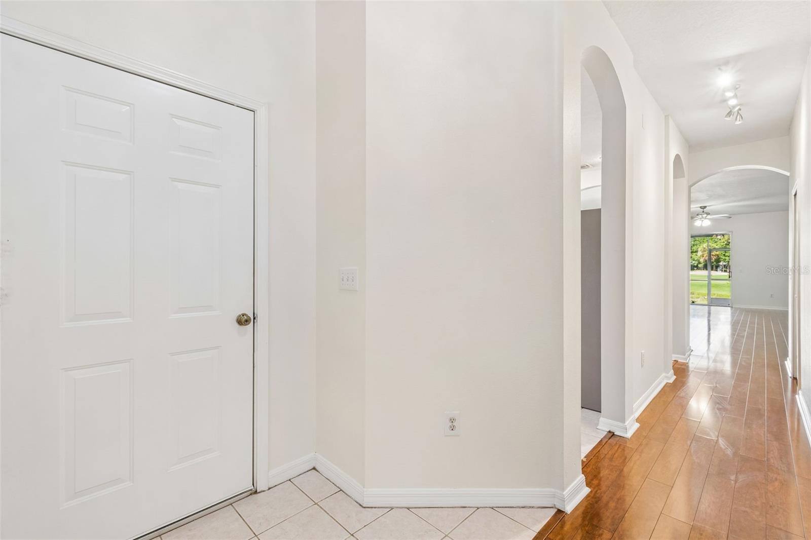 NASSAU POINTE TOWNHOMES AT HERITAGE ISLE - Residential