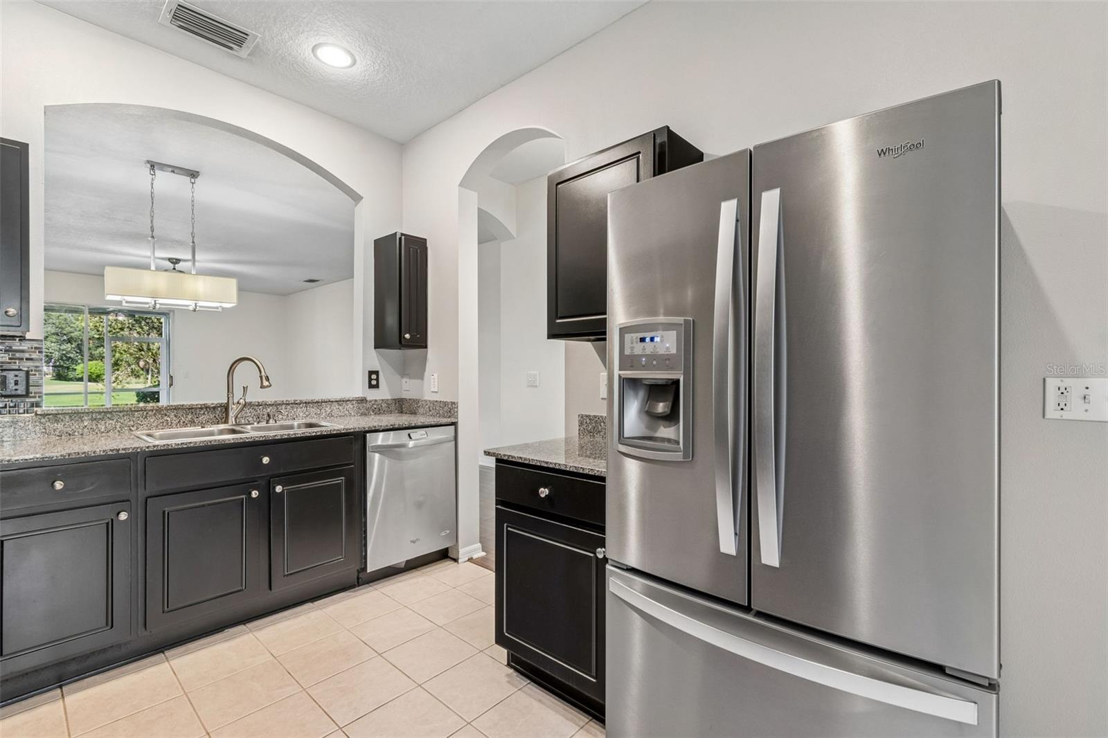 NASSAU POINTE TOWNHOMES AT HERITAGE ISLE - Residential