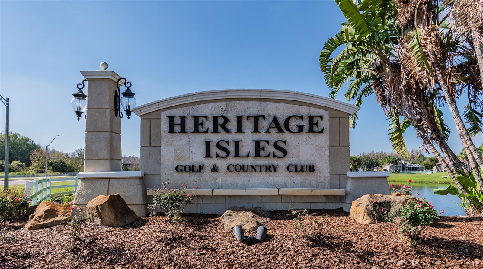 NASSAU POINTE TOWNHOMES AT HERITAGE ISLE - Residential