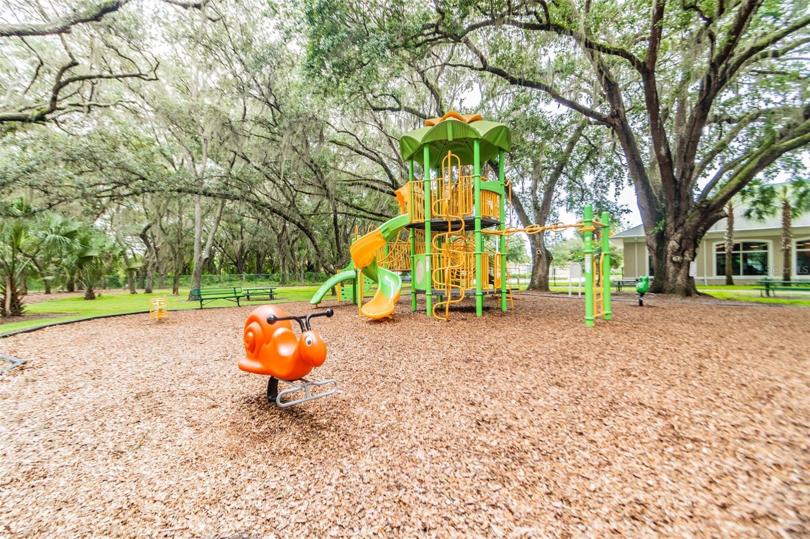 NASSAU POINTE TOWNHOMES AT HERITAGE ISLE - Residential