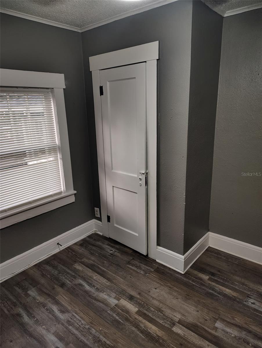 DIXIELAND REV - Residential Lease