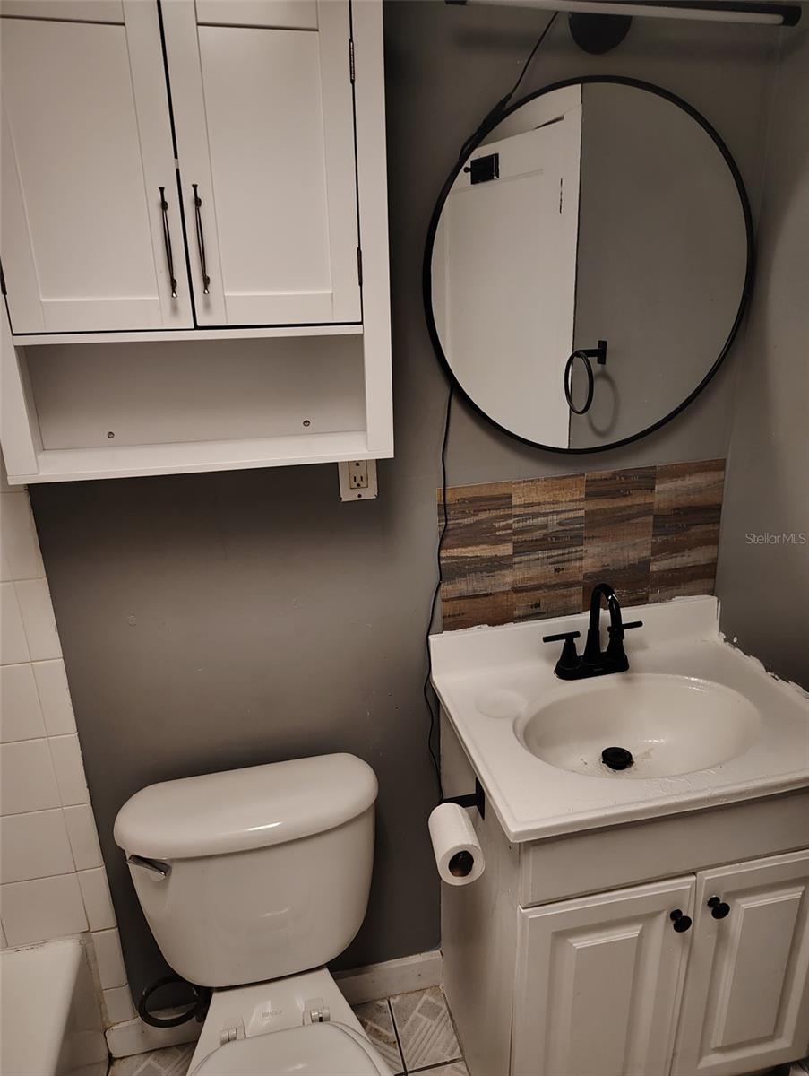 DIXIELAND REV - Residential Lease