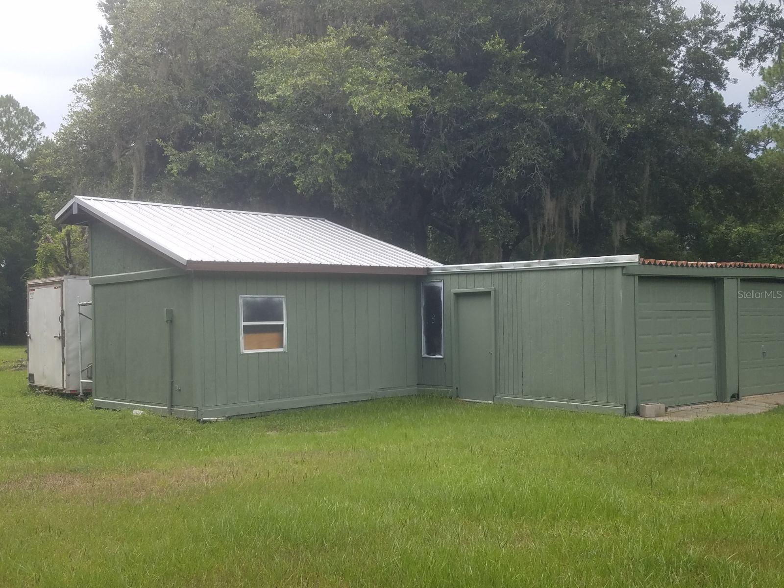 LEE ACRES - Residential