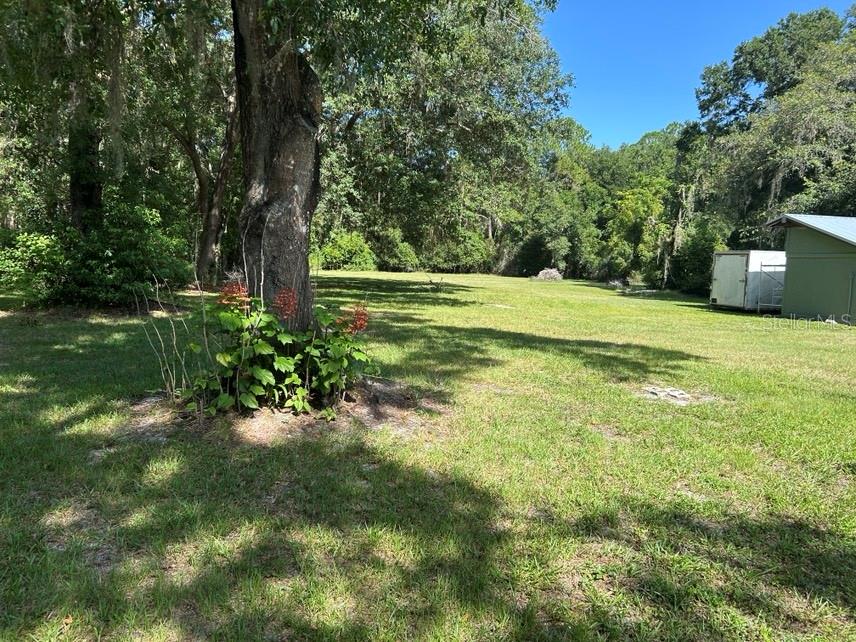 LEE ACRES - Residential