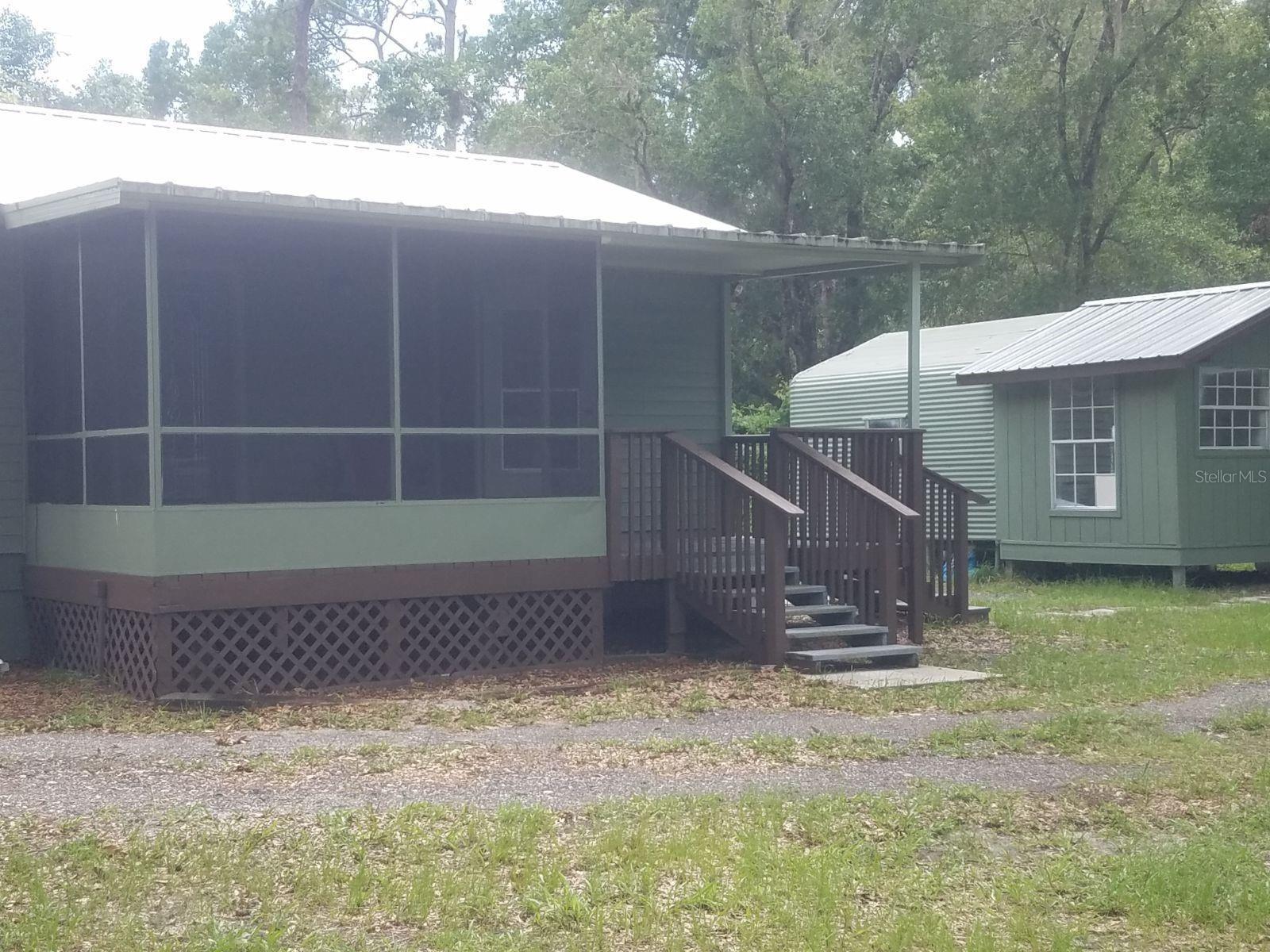 LEE ACRES - Residential