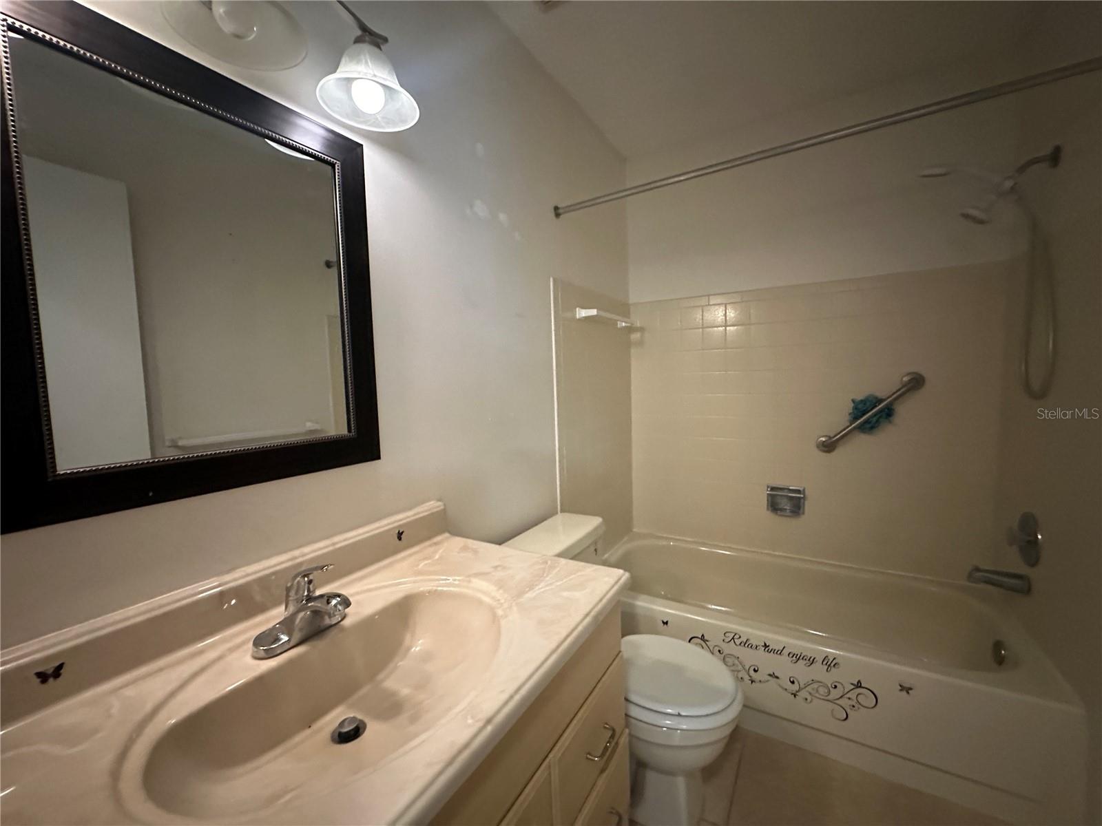 VILLAGE WOODS CONDO PH 02 - Residential