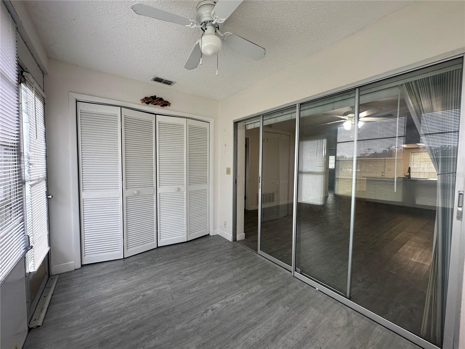 VILLAGE WOODS CONDO PH 02 - Residential