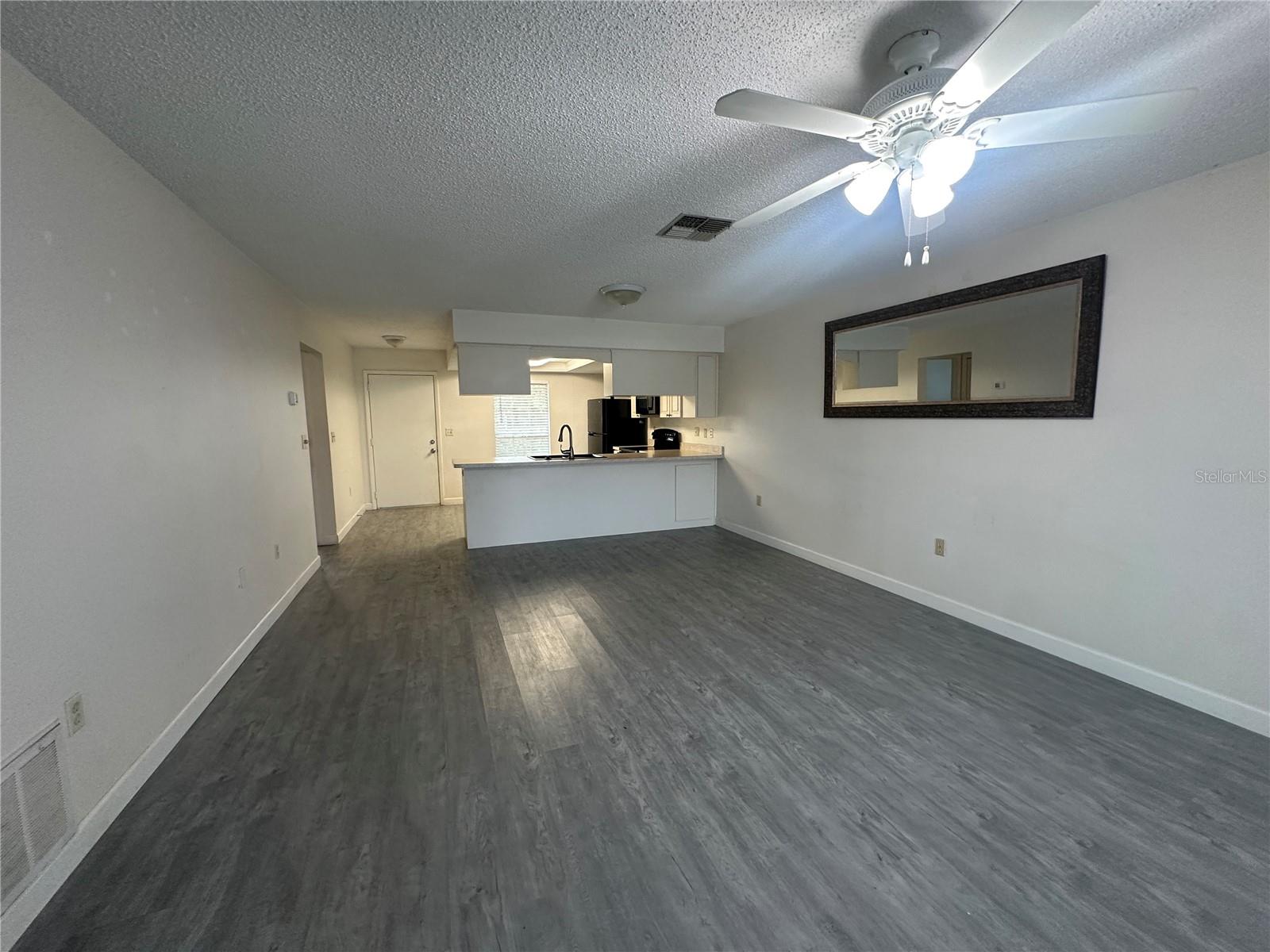 VILLAGE WOODS CONDO PH 02 - Residential