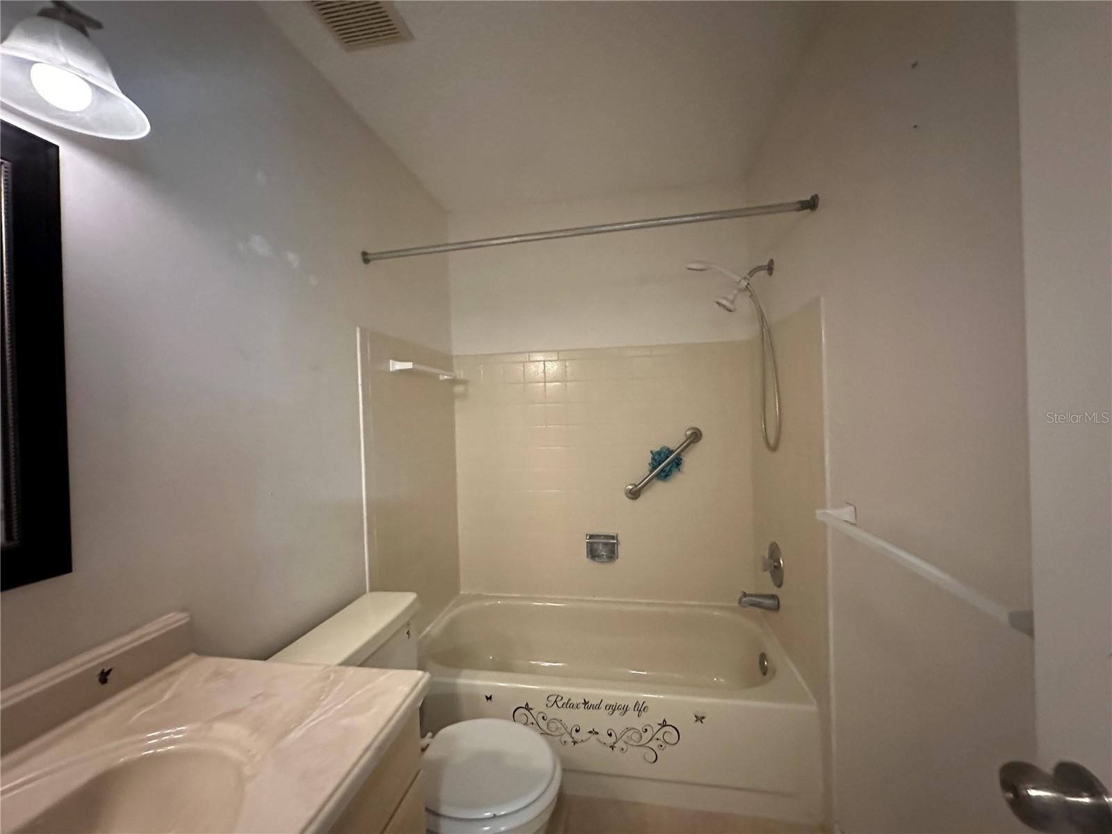 VILLAGE WOODS CONDO PH 02 - Residential
